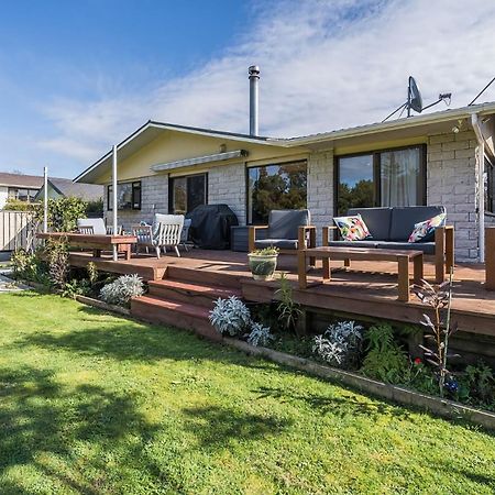 Stay And Play In Motueka Exterior photo